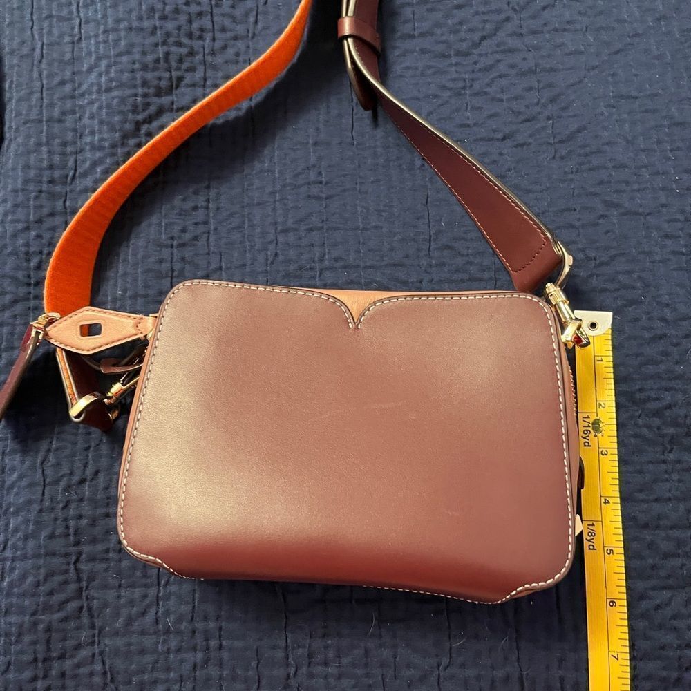 kate spade candid medium camera bag